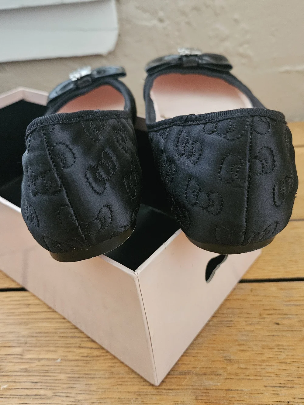 Hello Kitty Black Patent Bow Ballet Flats